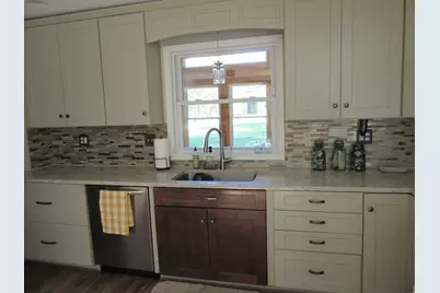 16196 E 7000N Road, Grant Park, IL 60940 - Photo 10