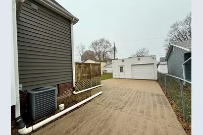 421 N Grant Street, Clifton, IL 61727 - Photo 18