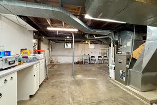 421 N Grant St, Clifton, IL 61727 - Photo 14