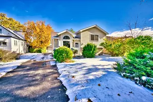 345 Ash Ave, Wood Dale, IL 60191 - Photo 2