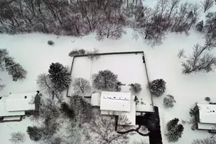 3901 Weathervane Ln, Crystal Lake, IL 60012 - Photo 2