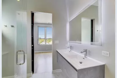 1708 W Cermak Road #3W, Chicago, IL 60608 - Photo 14