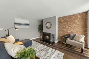 6008 Lake Dr E, Lisle, IL 60532 - Photo 8