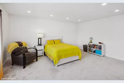 10039 Lacrosse Avenue, Skokie, IL 60077 - Photo 20