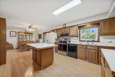 33W208 Bonnie Street, Saint Charles, IL 60174 - Photo 8