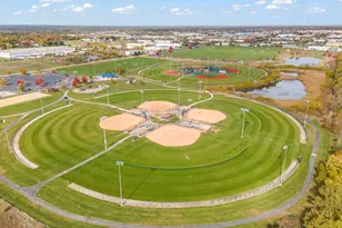 33W208 Bonnie St, Saint Charles, IL 60174 - Photo 30