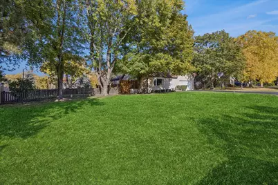 33W208 Bonnie Street, Saint Charles, IL 60174 - Photo 4