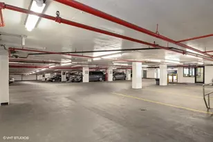 211 E Ohio St, Chicago, IL 60611 - Photo 18