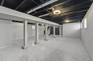 5915 W Iowa St, Chicago, IL 60651 - Photo 22