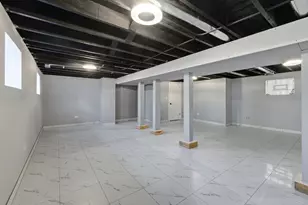 5915 W Iowa St, Chicago, IL 60651 - Photo 24