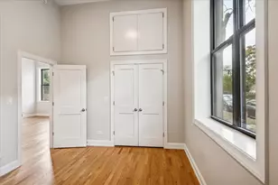 2058 N Albany Ave, Chicago, IL 60647 - Photo 6