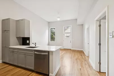 2058 N Albany Avenue #1R, Chicago, IL 60647 - Photo 2