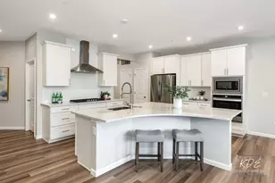 2110 Weatherbee Ln, Naperville, IL 60563 - Photo 6