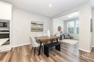 2110 Weatherbee Ln, Naperville, IL 60563 - Photo 12