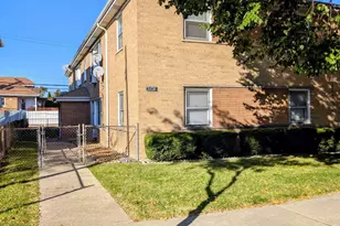 5916 W Montrose Ave, Chicago, IL 60634 - Photo 1