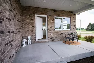 2039 Isabella Ln, Minooka, IL 60447 - Photo 2