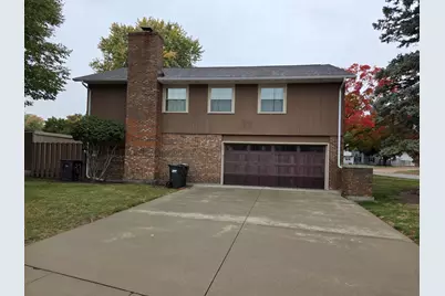 607 Greenridge Drive, Sterling, IL 61081 - Photo 2