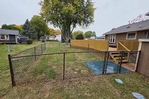 607 Greenridge Dr, Sterling, IL 61081 - Photo 6