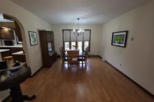 607 Greenridge Dr, Sterling, IL 61081 - Photo 12