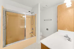 5625 Chesapeake Dr, McHenry, IL 60050 - Photo 22