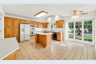 5625 Chesapeake Drive #5625, McHenry, IL 60050 - Photo 6