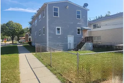 2100 S 14th Avenue, Broadview, IL 60155 - Photo 2