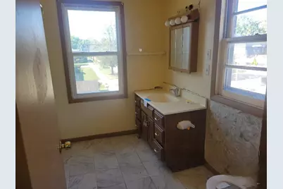 2100 S 14th Avenue, Broadview, IL 60155 - Photo 10