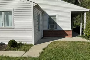 2810 Lexington Dr, Hazel Crest, IL 60429 - Photo 4