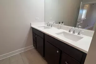 4812 W Montrose Ave, Chicago, IL 60641 - Photo 14