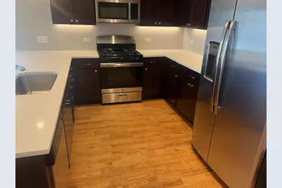 4812 W Montrose Avenue #204, Chicago, IL 60641 - Photo 6