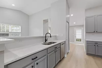 1203 Brookdale Drive, Carpentersville, IL 60110 - Photo 8