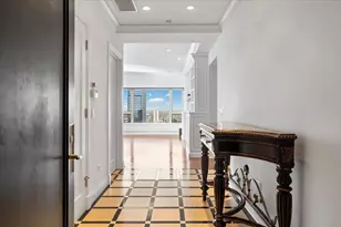 800 N Michigan Ave, Chicago, IL 60611 - Photo 2