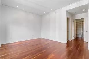 800 N Michigan Ave, Chicago, IL 60611 - Photo 22