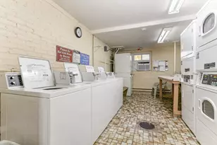 222 Madison St, Joliet, IL 60435 - Photo 14