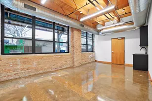 1806 W Cuyler Ave, Chicago, IL 60613 - Photo 2