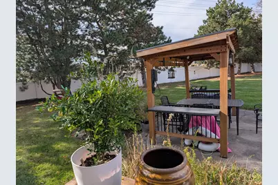 2140 Beechnut Road, Northbrook, IL 60062 - Photo 30