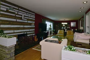 2140 Beechnut Rd, Northbrook, IL 60062 - Photo 14