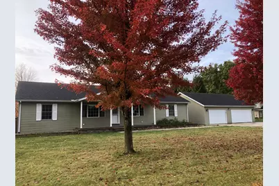 101 E Third Street, Dewitt, IL 61735 - Photo 2