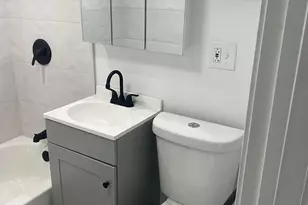 2934 N Sawyer Ave, Chicago, IL 60618 - Photo 16