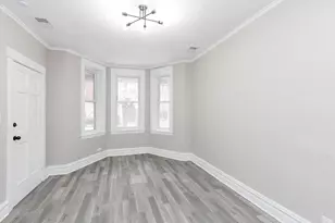 2934 N Sawyer Ave, Chicago, IL 60618 - Photo 4