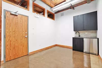 1806 W Cuyler Avenue #117, Chicago, IL 60613 - Photo 2