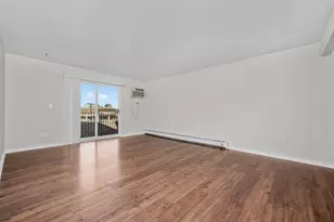 3617 Central Ave E, Glenview, IL 60025 - Photo 2