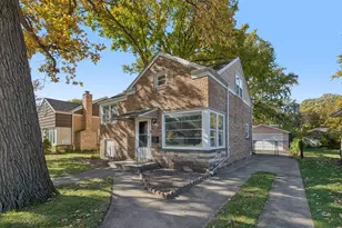 8846 Austin Ave, Morton Grove, IL 60053 - Photo 2