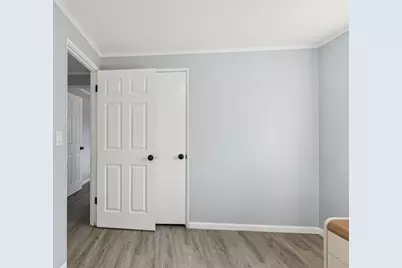 8846 Austin Avenue, Morton Grove, IL 60053 - Photo 12