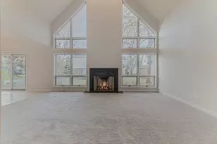 513 Rivershire Pl, Lincolnshire, IL 60069 - Photo 6