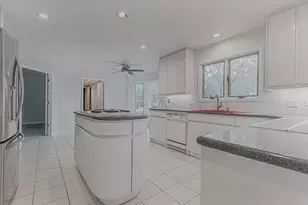 513 Rivershire Pl, Lincolnshire, IL 60069 - Photo 12