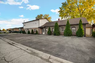 8845 W 75th St, Justice, IL 60458 - Photo 14