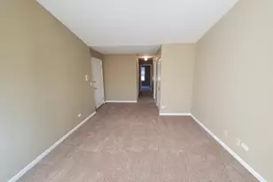 1037 N Village Dr, Round Lake Beach, IL 60073 - Photo 4