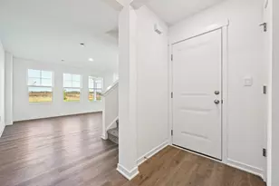 119 Cornerstone Xing, Hampshire, IL 60140 - Photo 2