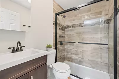 17914 W Twin Lakes Boulevard, Grayslake, IL 60030 - Photo 14